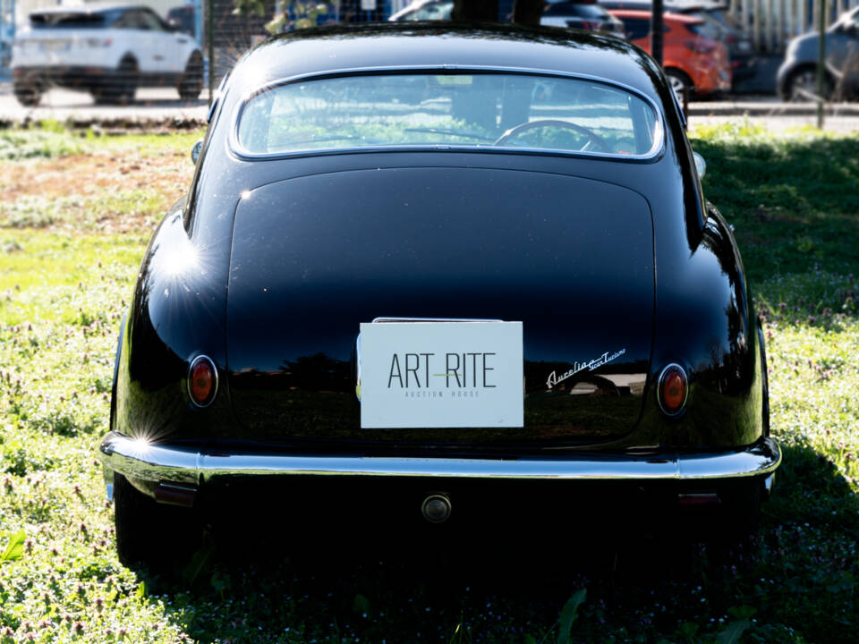 Image 6/41 de Lancia Aurelia B20 GT 2500 (1957)