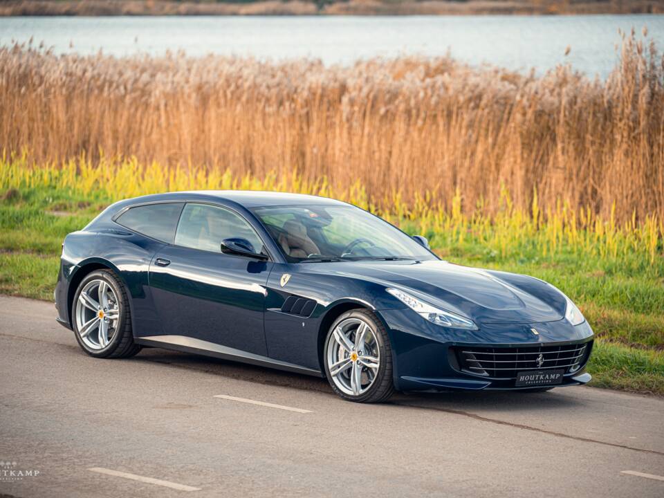 Bild 5/12 von Ferrari GTC4Lusso (2016)