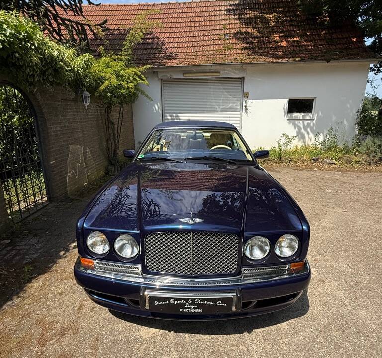 Image 22/32 of Bentley Azure (2003)