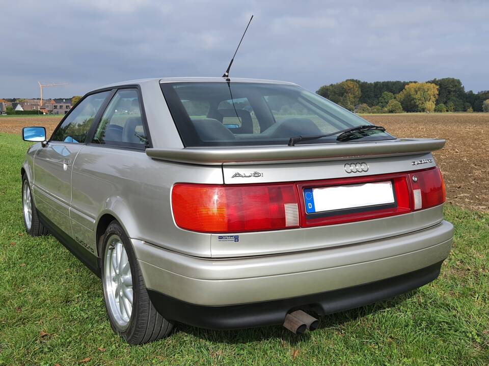 Bild 2/20 von Audi 90 - 2.2 quattro (1989)