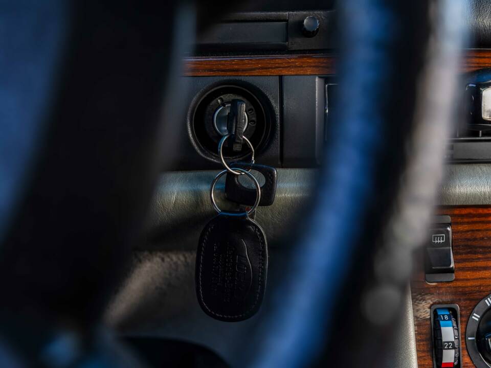 Image 92/175 of Mercedes-Benz 420 SE (1986)