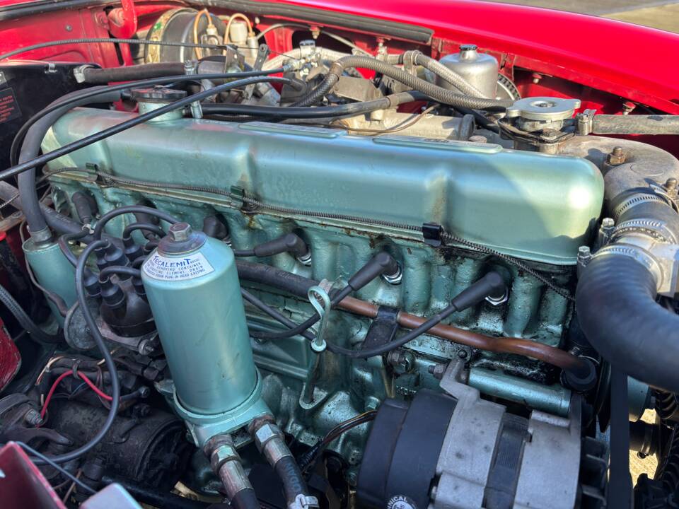 Afbeelding 38/39 van MG MGC GT (1969)
