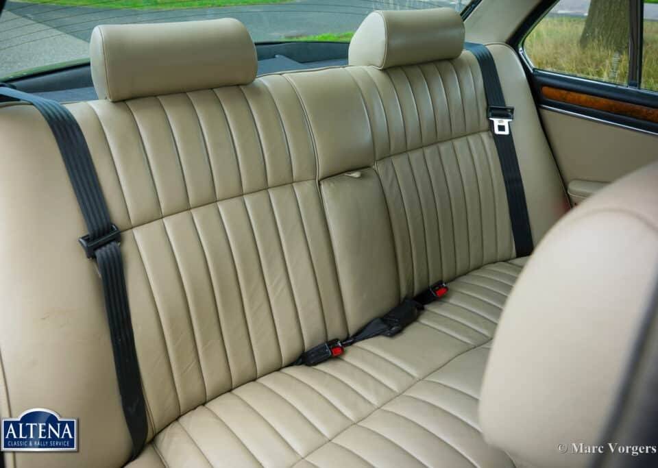 Image 27/57 de Jaguar XJ 12 (1986)
