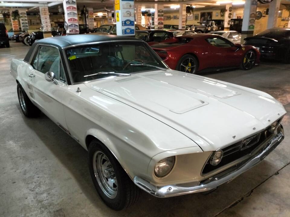 Image 4/7 of Ford Mustang 289 GTA (1967)