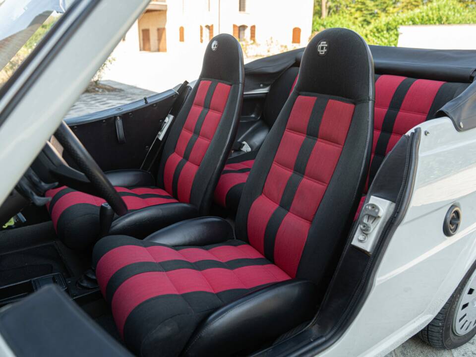 Image 35/50 of FIAT 126 Pop 2000 (1992)