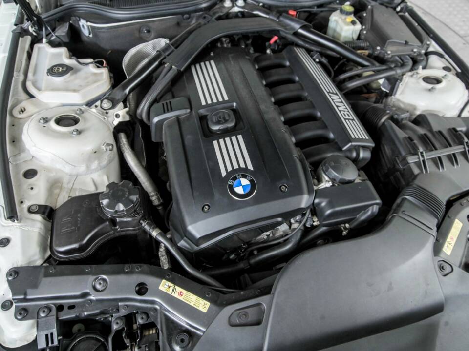 Immagine 39/50 di BMW Z4 sDrive23i (2009)