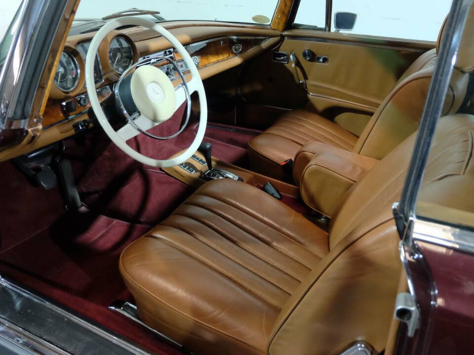 Bild 5/30 von Mercedes-Benz 280 SE 3,5 (1970)