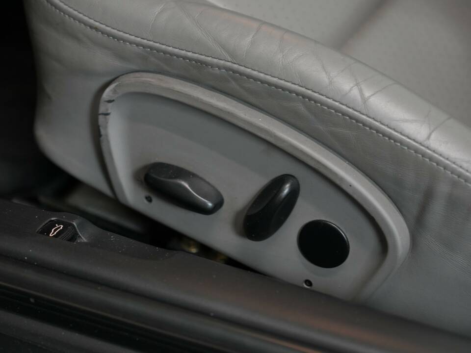 Bild 24/30 von Porsche 911 Carrera (2002)