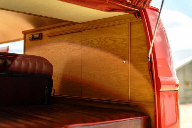 Image 16/50 of Volkswagen T1 panel van (1963)