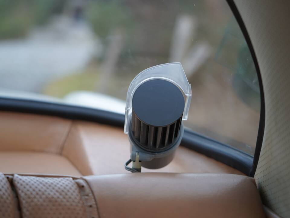 Bild 17/18 von Mercedes-Benz 300 SE (1965)