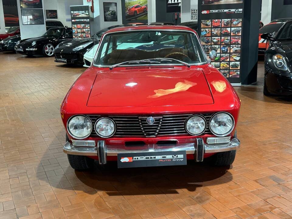 Immagine 17/33 di Alfa Romeo 2000 GT Veloce (1972)