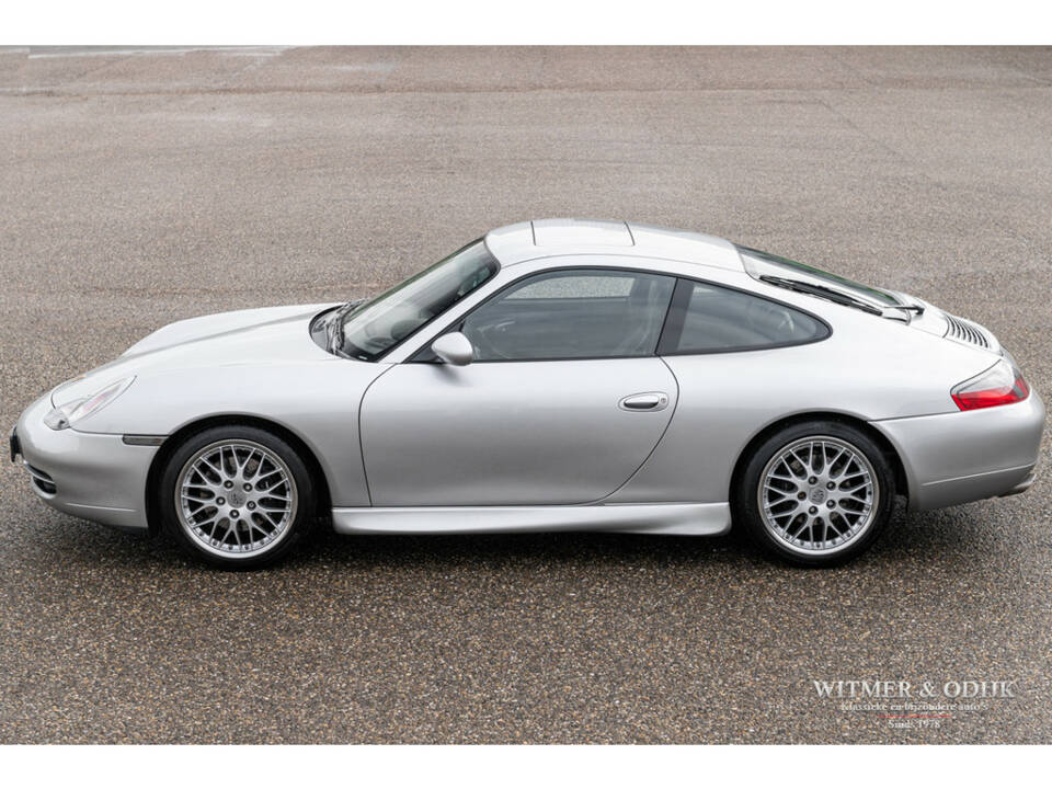 Image 9/28 of Porsche 911 Carrera (2000)