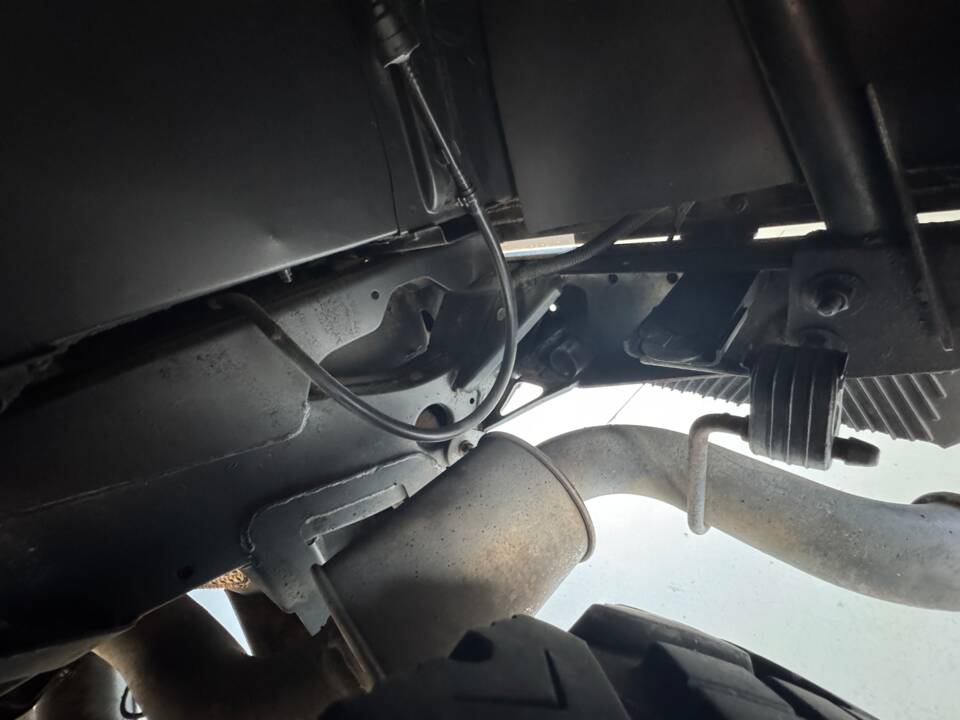 Bild 58/61 von Land Rover Defender 90 Td5 (2000)