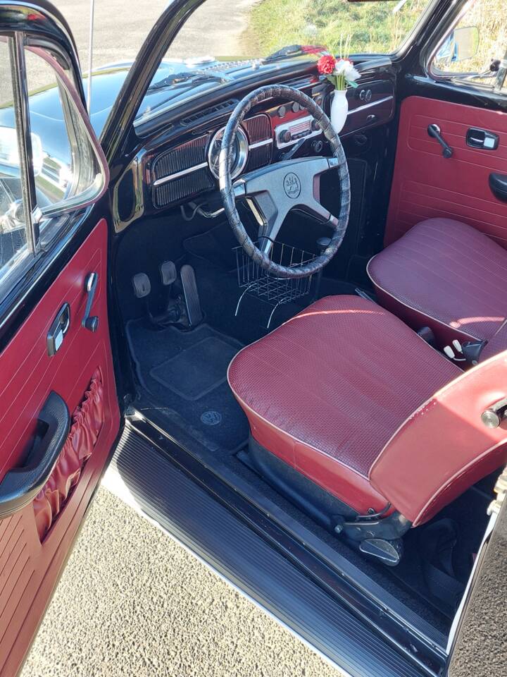 Image 8/15 of Volkswagen Beetle 1300 (1972)