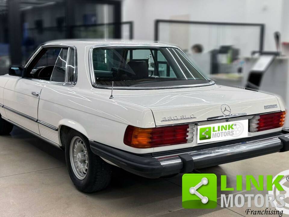 Imagen 3/10 de Mercedes-Benz 380 SLC (1981)