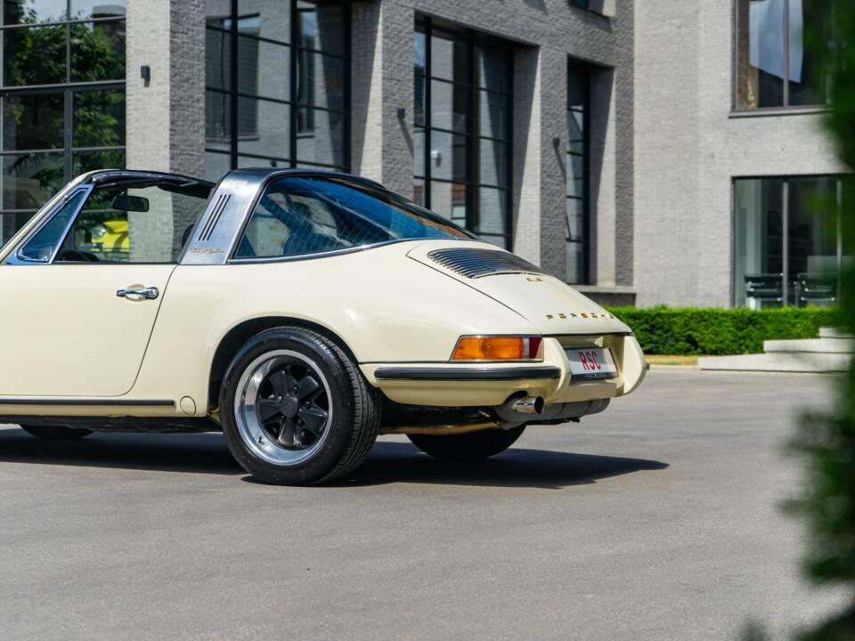 Imagen 8/41 de Porsche 911 Carrera 2.7 (1975)