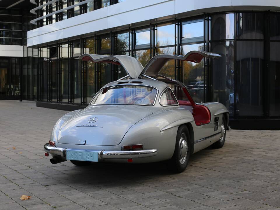 Image 5/37 of Mercedes-Benz 300 SL "Gullwing" (1954)