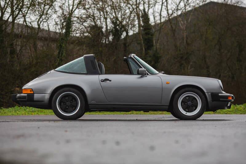 Image 5/50 de Porsche 911 Carrera 3.2 (1989)