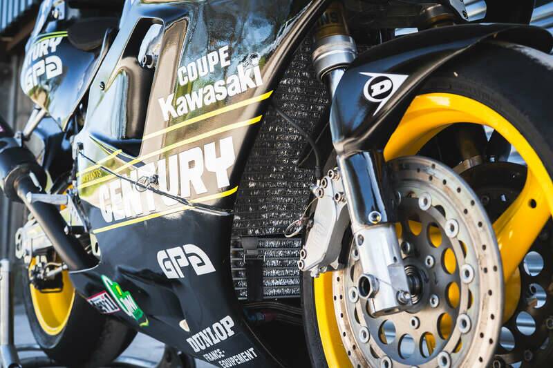 Bild 32/50 von Kawasaki ZX-R 750 (1989)