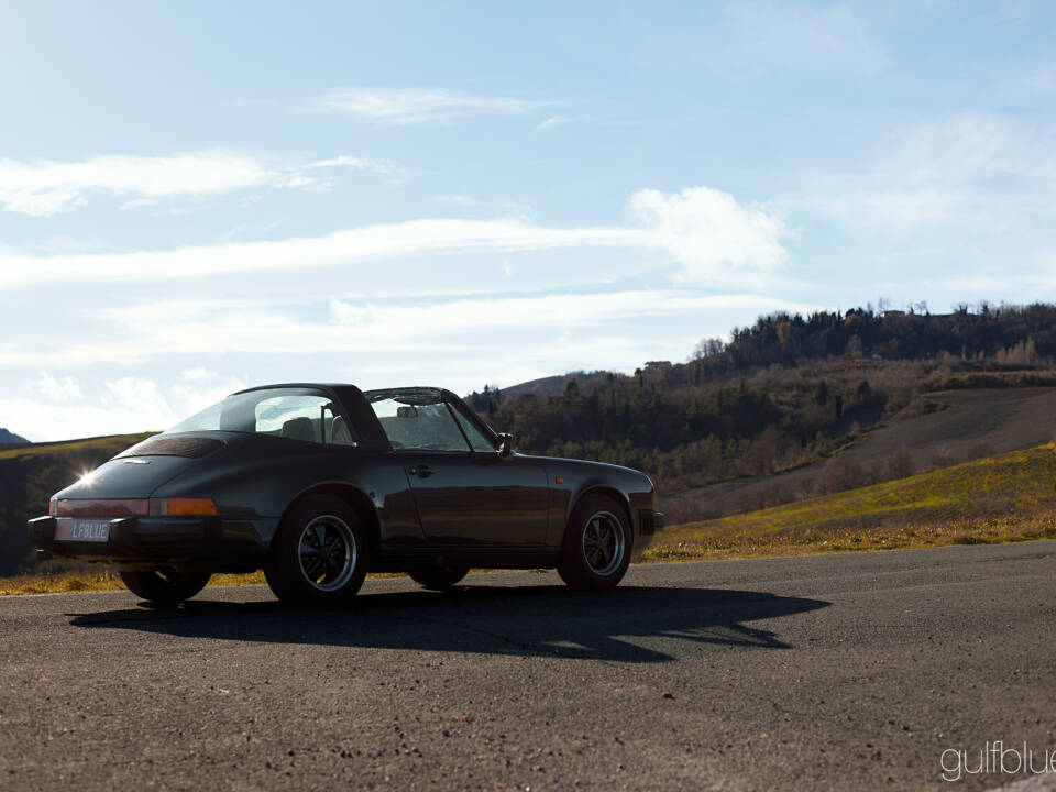 Image 7/79 of Porsche 911 SC 3.0 (1983)