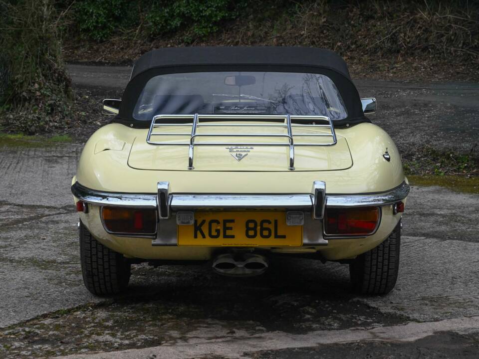 Bild 23/50 von Jaguar E-Type V12 (1973)