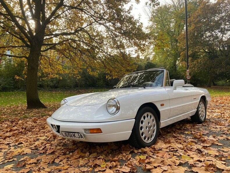 Immagine 2/50 di Alfa Romeo 2.0 Spider (1993)