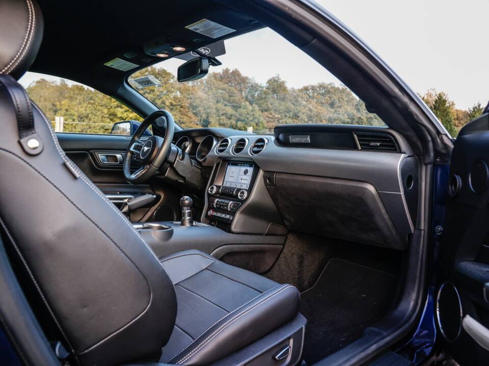 Image 26/38 of Ford Mustang 5.0 (2015)