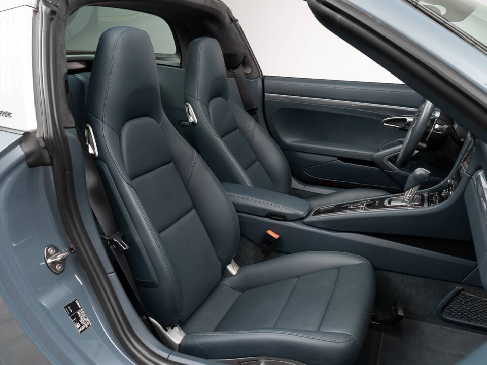 Image 26/37 of Porsche 911 Targa 4S (2016)