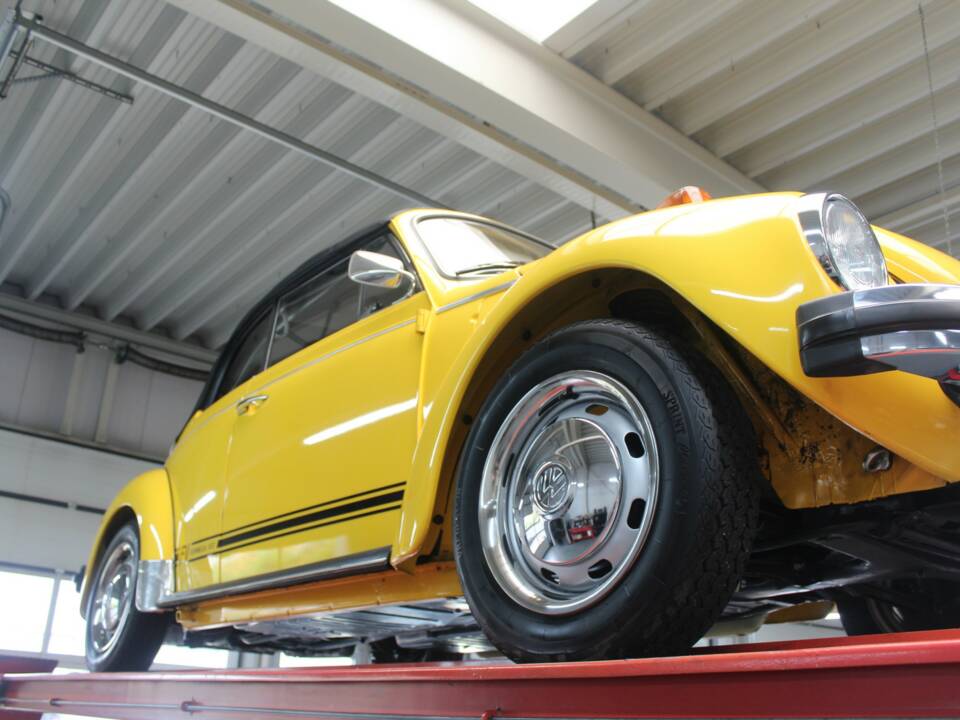 Immagine 11/50 di Volkswagen Maggiolone 1303 (1975)