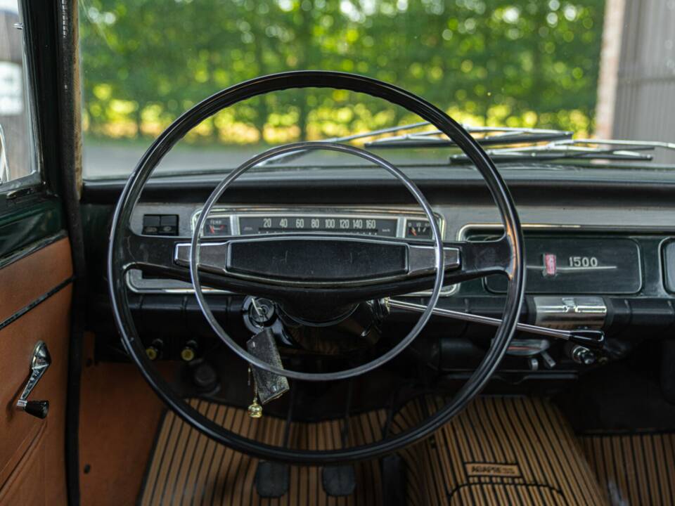 Image 38/50 of FIAT 1500 C (1967)