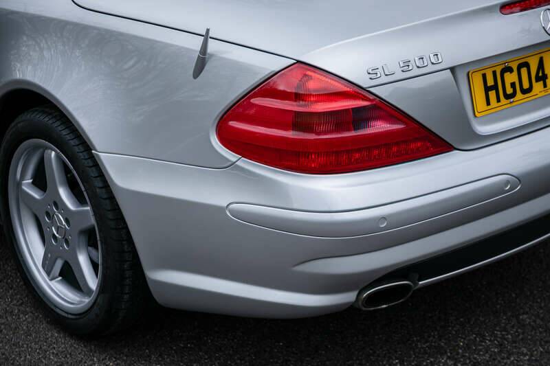 Image 16/36 de Mercedes-Benz SL 500 (2004)