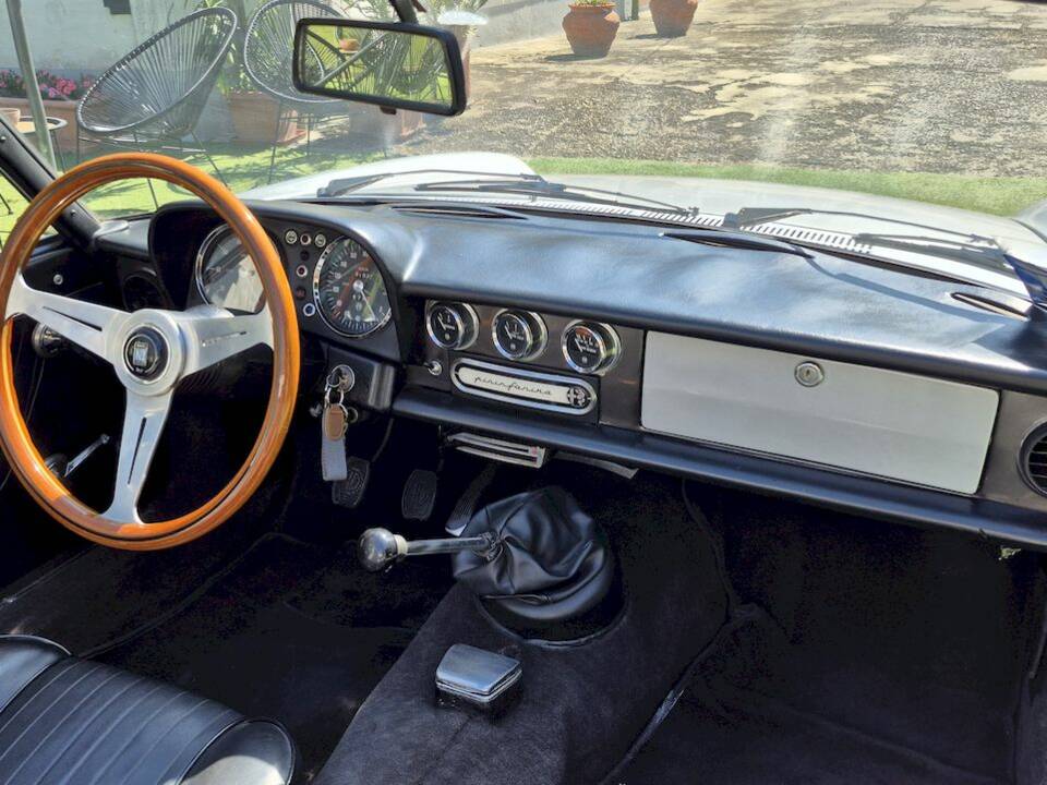Afbeelding 37/63 van Alfa Romeo Spider 1300 (1976)