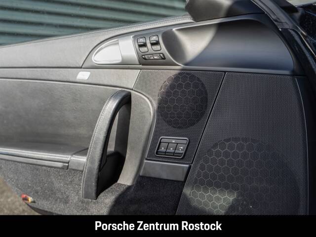 Immagine 13/26 di Porsche 911 Carrera (2011)