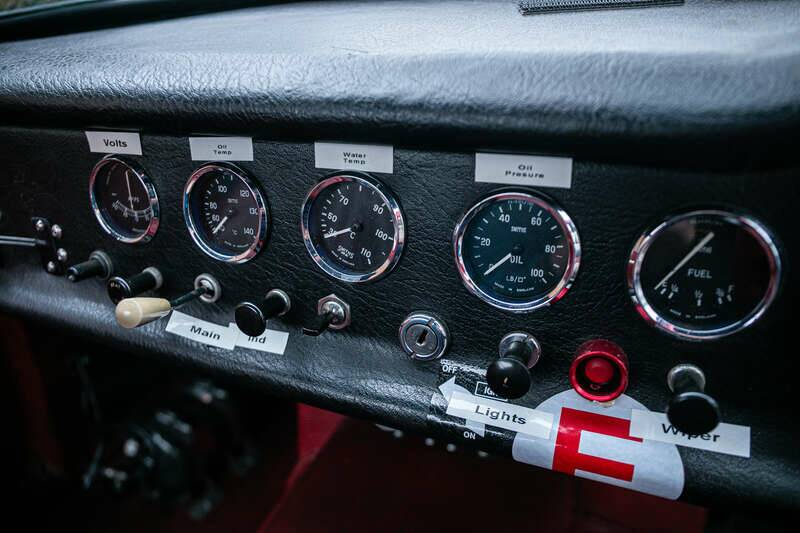 Image 25/42 of TVR Grantura (1960)