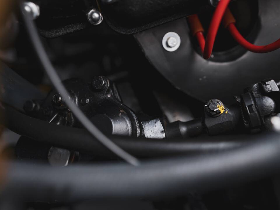 Image 59/100 of Ferrari 330 GT 2+2 (1965)