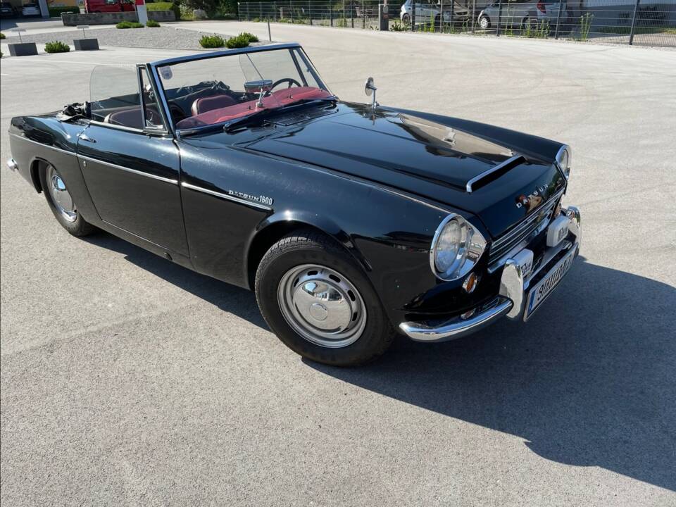 Imagen 2/11 de Datsun Fairlady 1600 (1966)