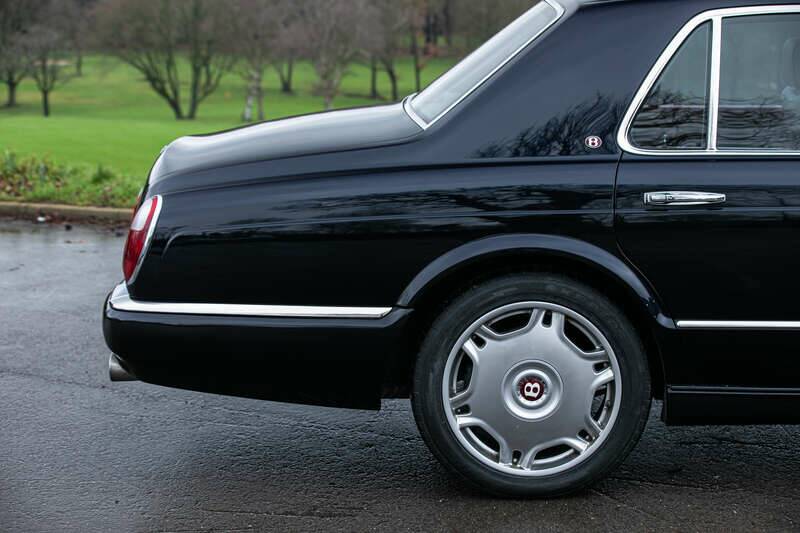 Image 15/50 of Bentley Arnage R (2006)