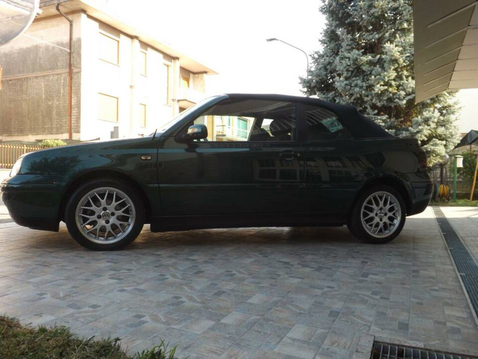 Image 4/50 of Volkswagen Golf III Cabrio 1.6 (1998)