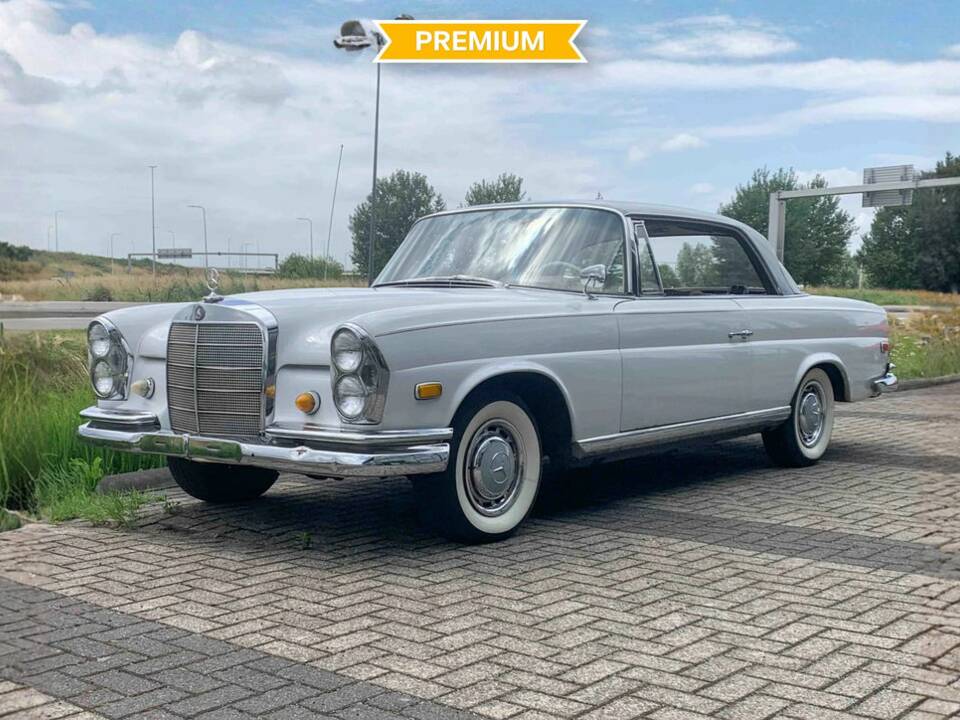 Image 1/8 of Mercedes-Benz 220 SE b (1963)