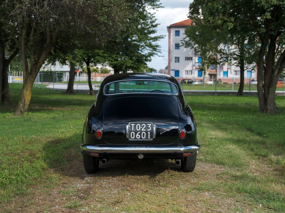 Image 23/97 of Lancia Aurelia B20 GT 2500 (1957)
