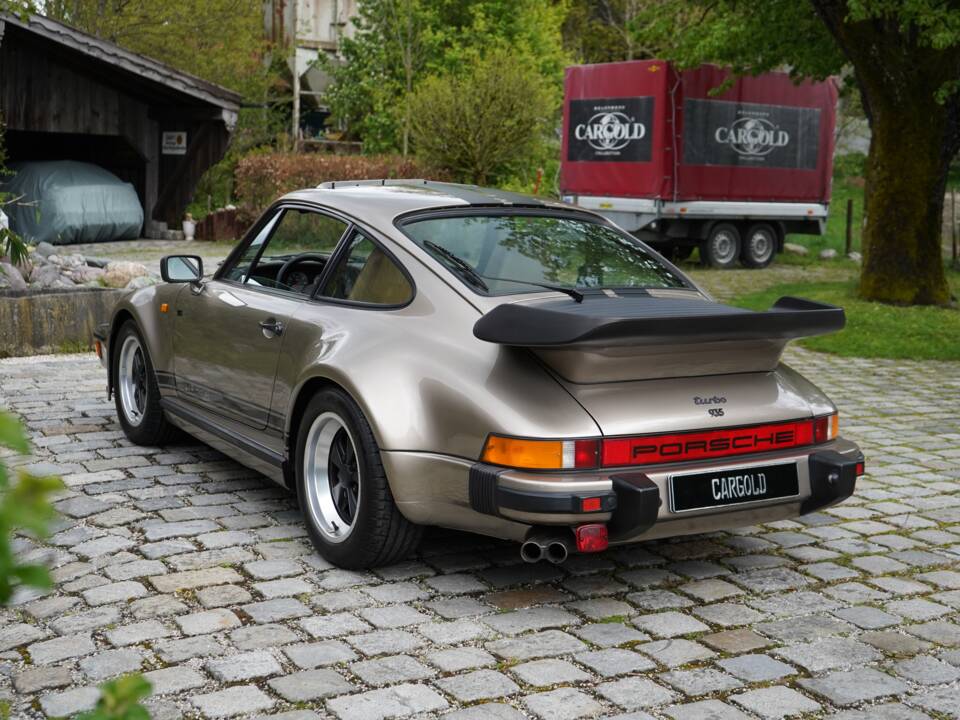 Immagine 6/14 di Porsche 911 Turbo 3.3 Flatnose (1982)