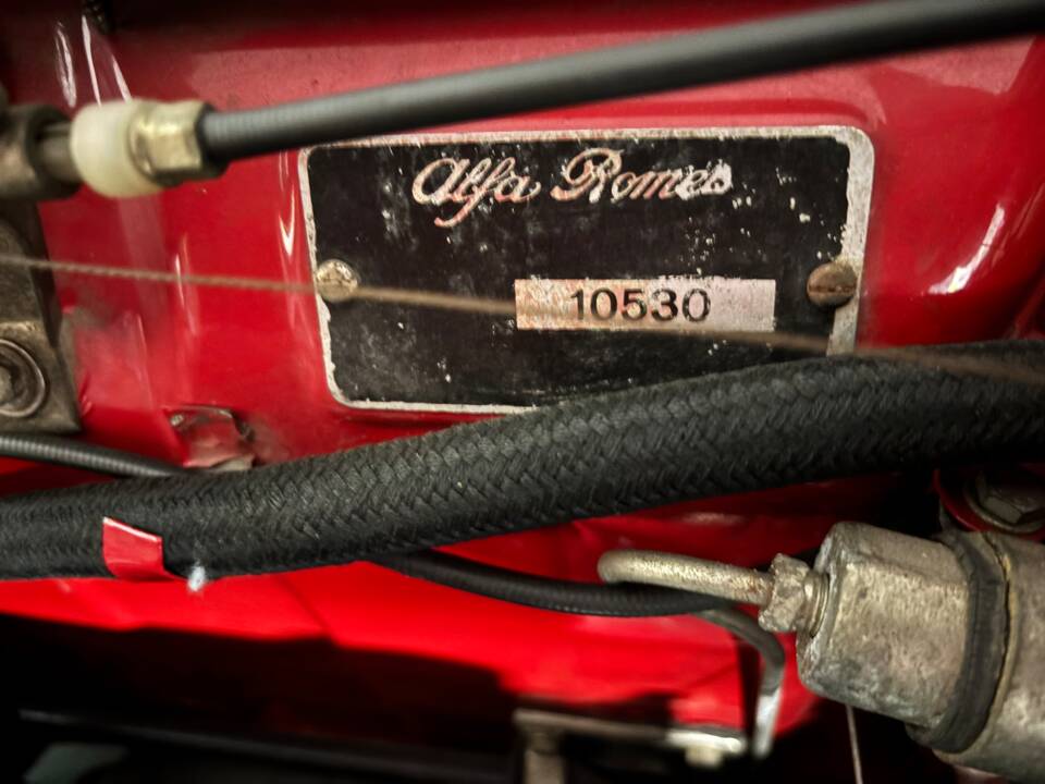 Afbeelding 15/15 van Alfa Romeo Giulia GT 1300 Junior (1968)