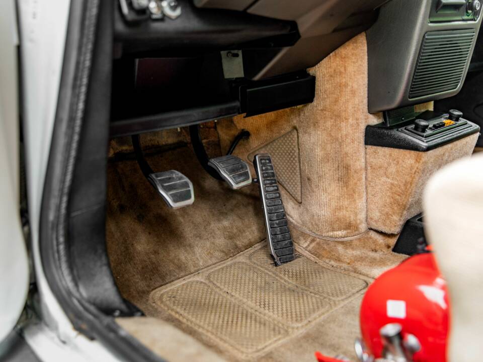 Image 37/49 of Renault R 5 Turbo 2 (1984)
