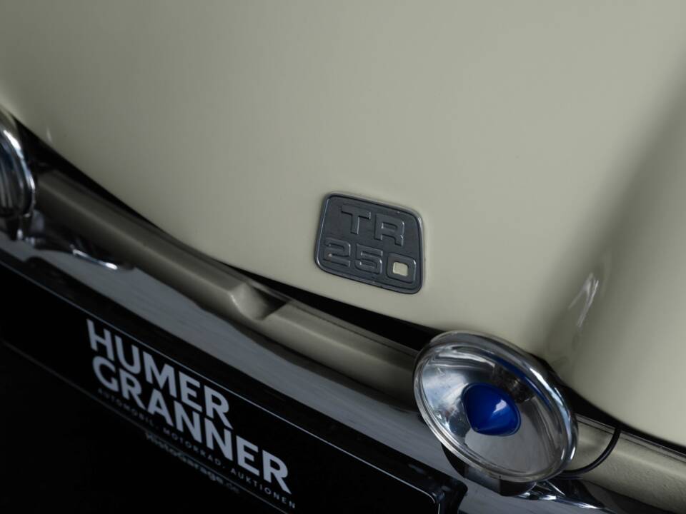 Bild 39/44 von Triumph TR 250 (1968)