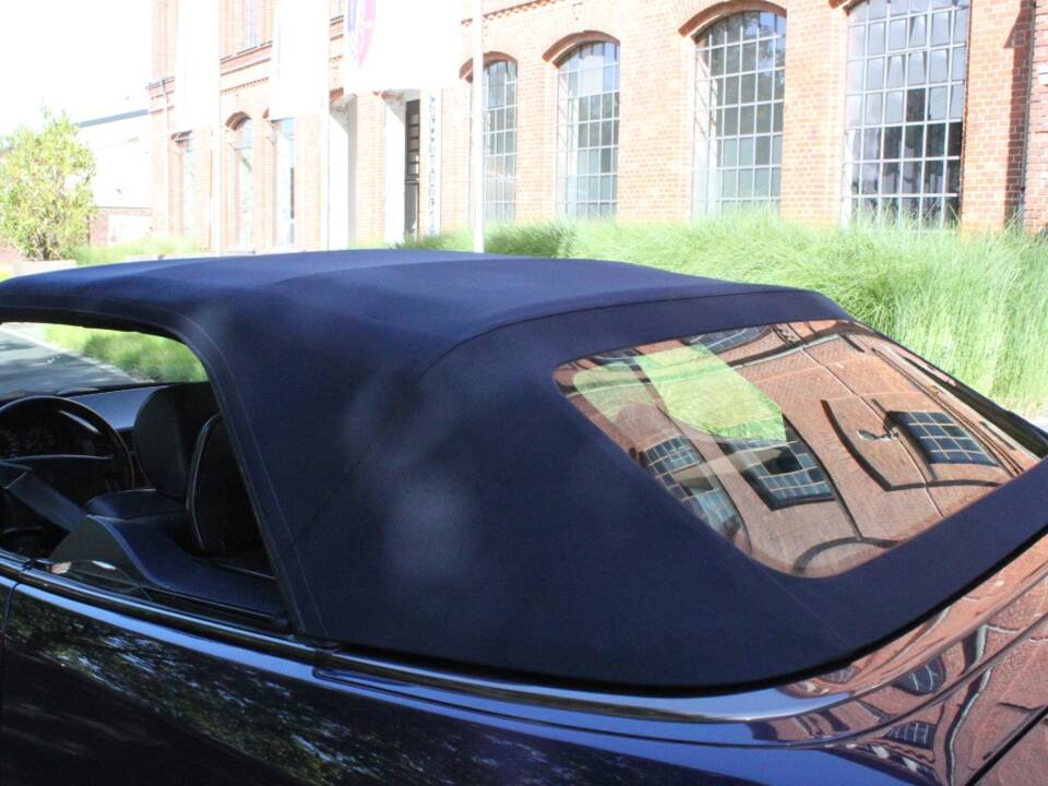 Image 19/21 of Mercedes-Benz E 320 (1995)