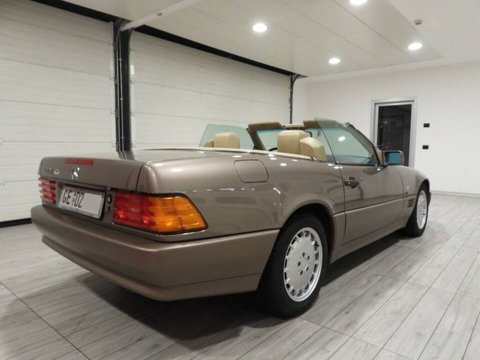 Afbeelding 4/14 van Mercedes-Benz 300 SL-24 (1990)