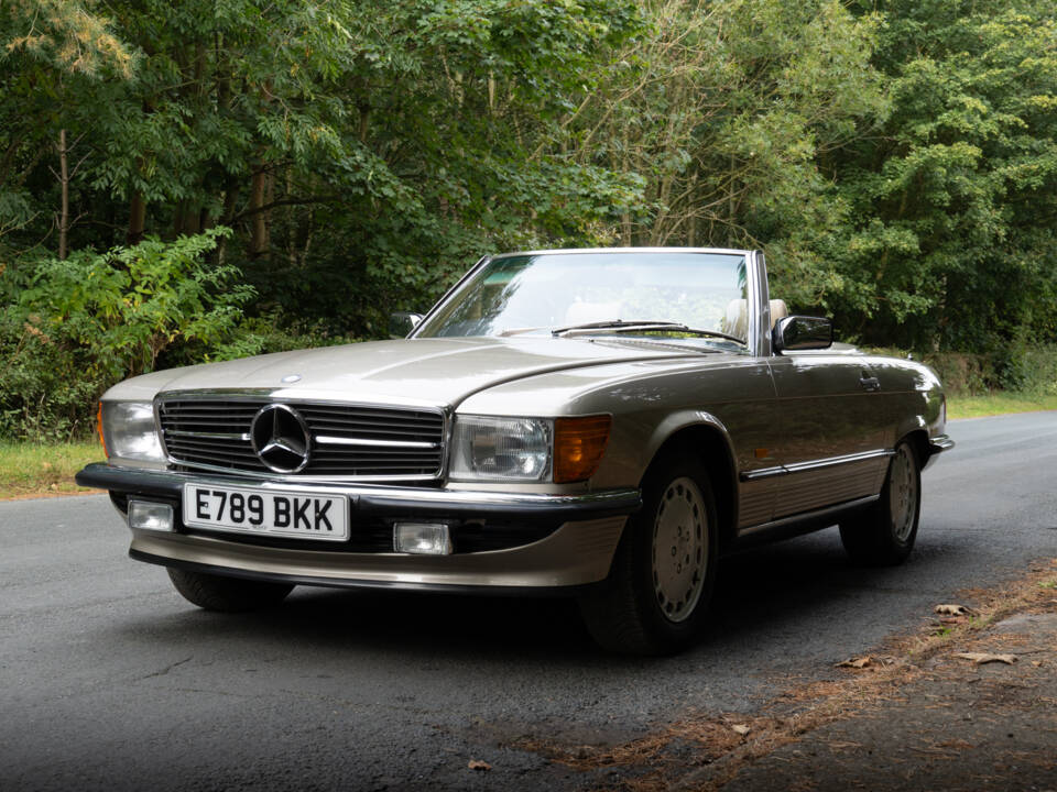 Afbeelding 3/18 van Mercedes-Benz 300 SL (1988)