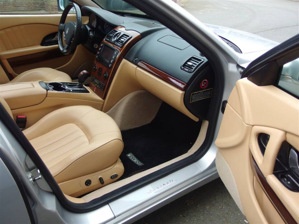 Bild 64/95 von Maserati Quattroporte 4.2 (2007)