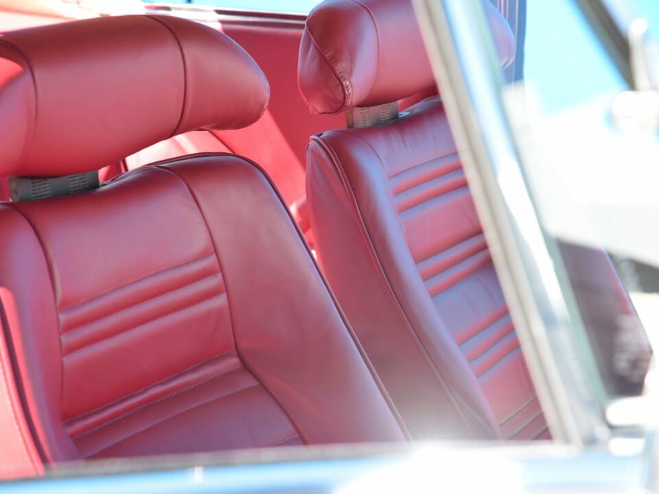 Image 8/24 of Alfa Romeo 1750 GT Veloce (1971)