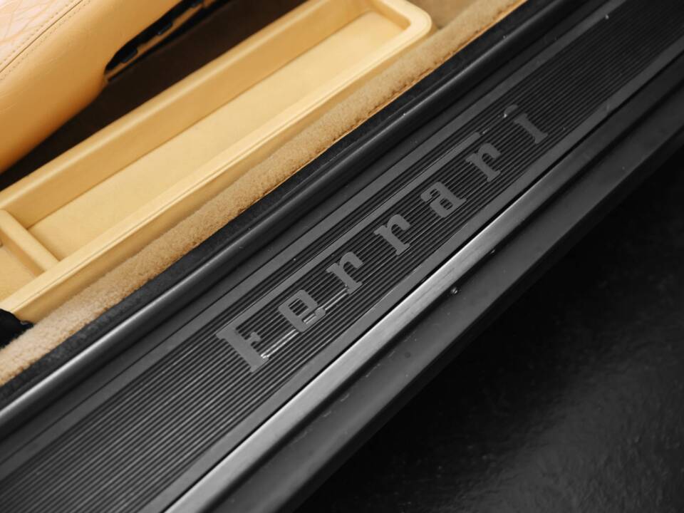 Bild 35/50 von Ferrari Testarossa (1987)